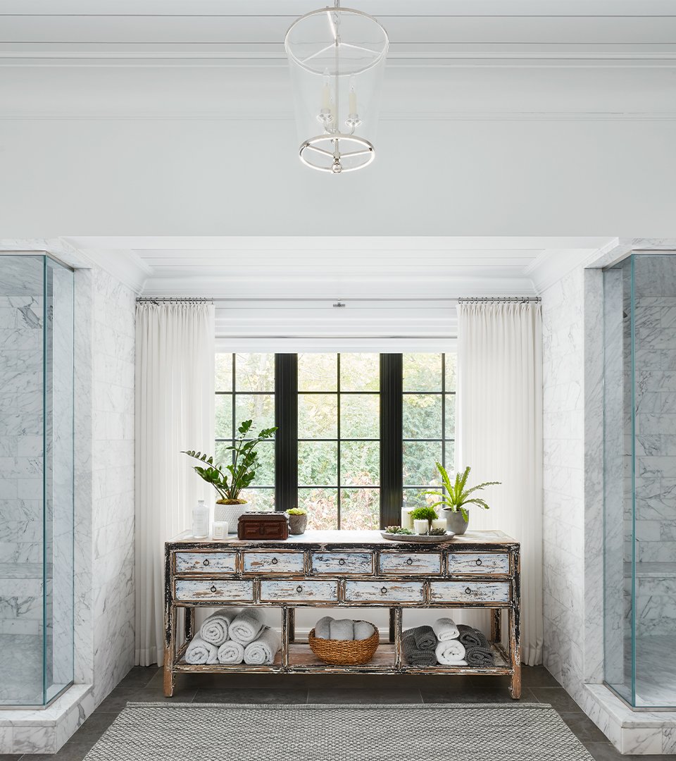 Frank-Ponterio-Interior-Design-Contemporary-Farmhouse-Bathroom-1