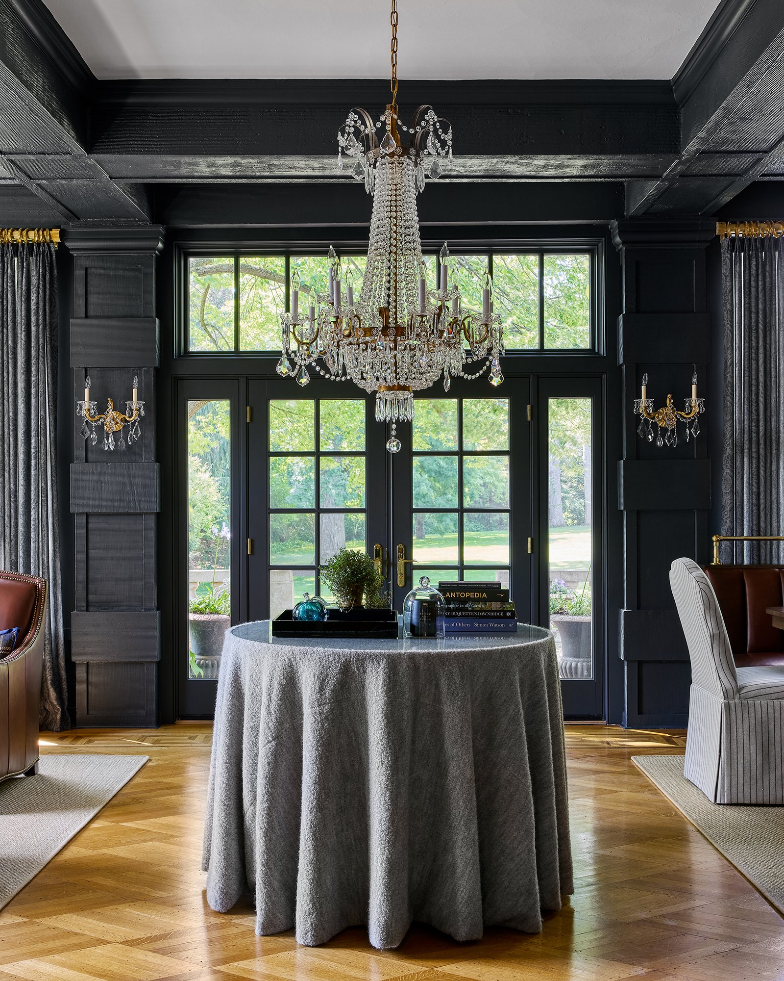 Frank-Ponterio-Interior-Gathering-Room-Entry-Table