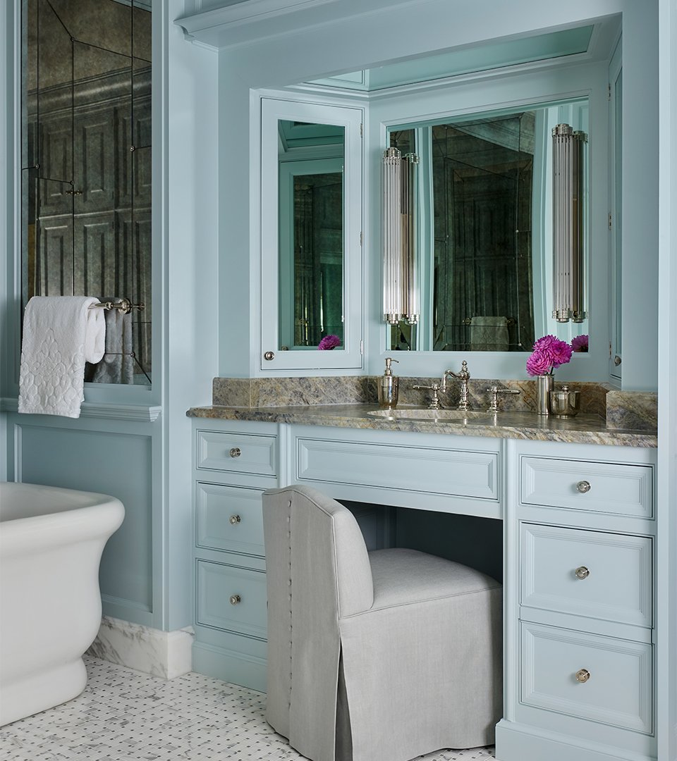 Frank-Ponterio-Interior-Design-Lake-Forest-Howard-Van-Doren-Shaw-Bathroom-2