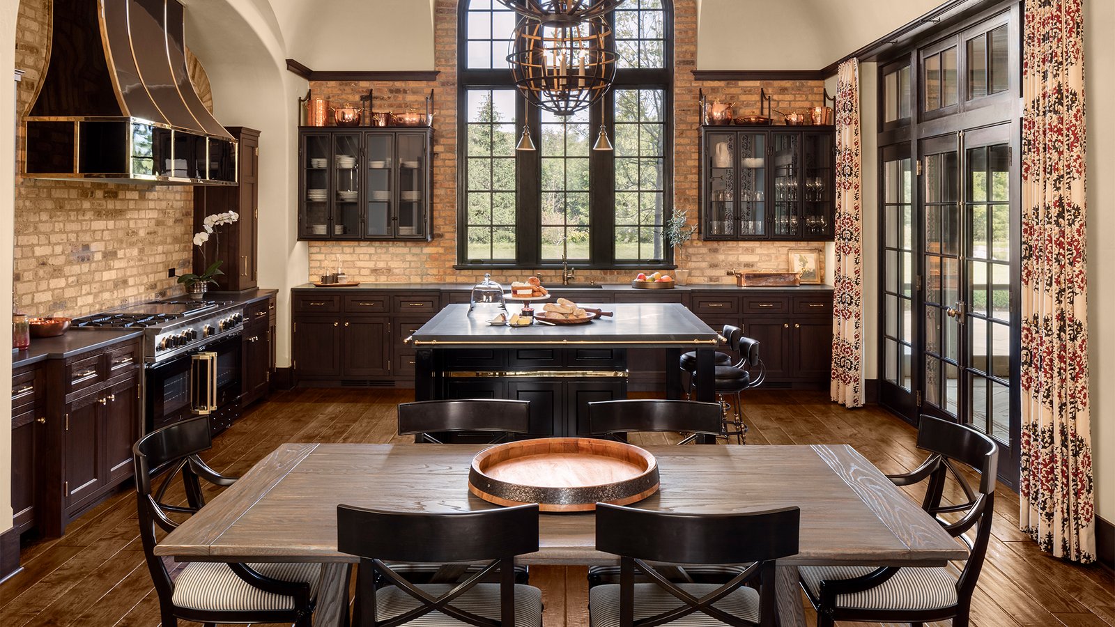 Frank-Ponterio-Interior-Design-North-Shore-Residence-Kitchen-2