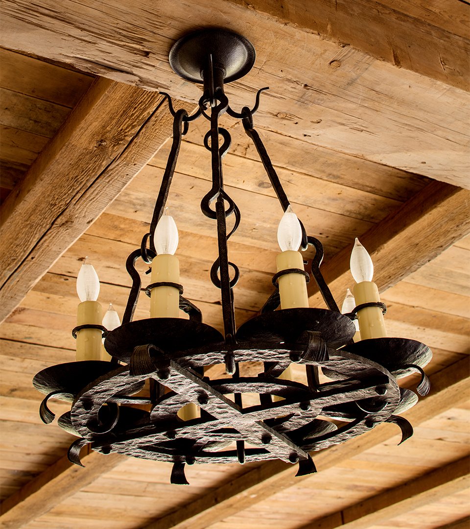Frank-Ponterio-Interior-Design-North-Shore-Residence-Great-Room-Chandelier