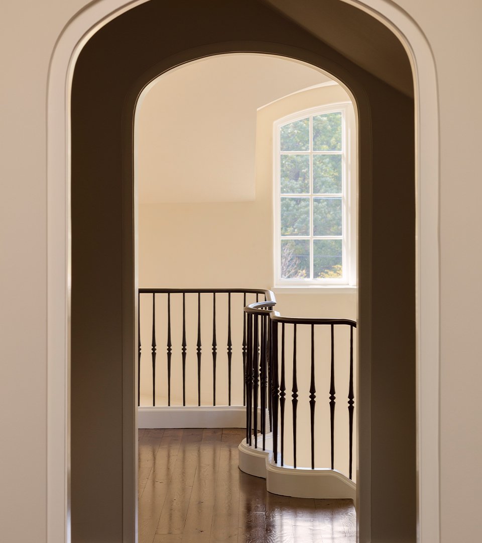Frank-Ponterio-Interior-Design-North-Shore-Residence-Upper-hall