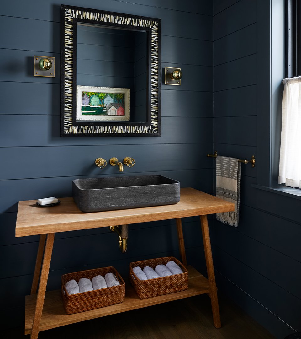 Frank-Ponterio-Interior-Design-North-Woods-Lake-House-Bathroom