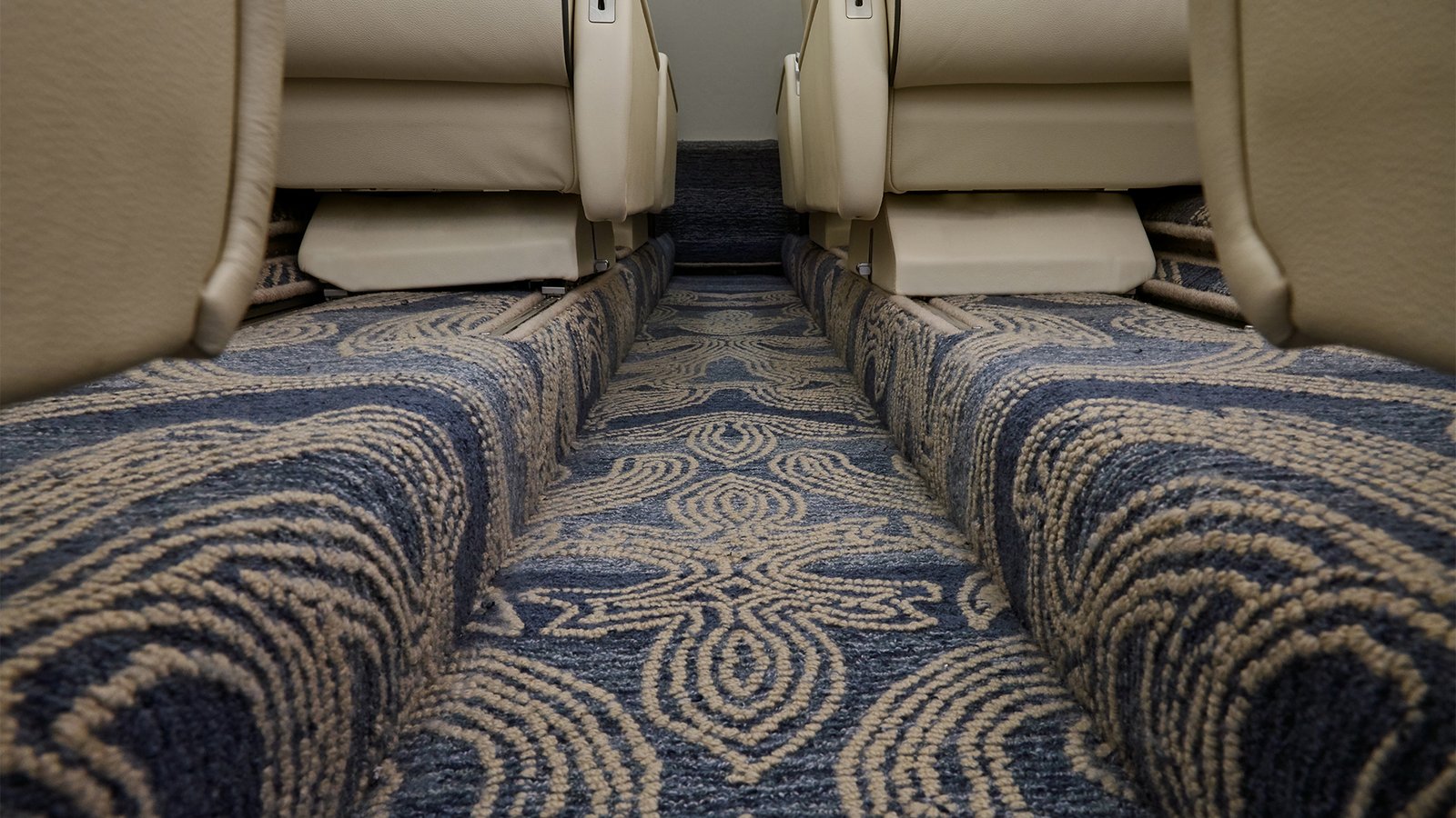 Frank-Ponterio-Interior-Design-Private-Jet-7