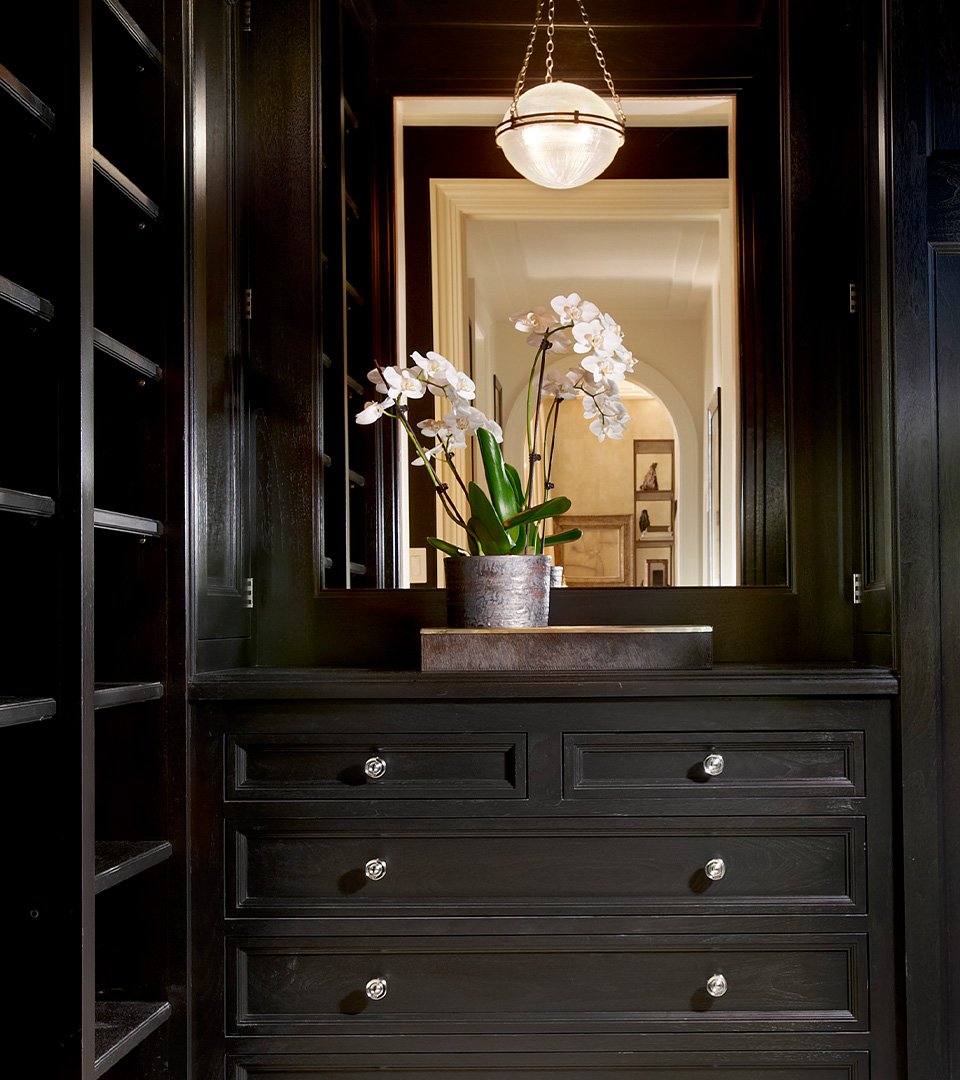 Frank-Ponterio-Interior-Design-Ritz-Carlton-Residences-Closet